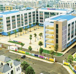 TRƯỜNG ĐẠI HỌC VINSCHOOL
